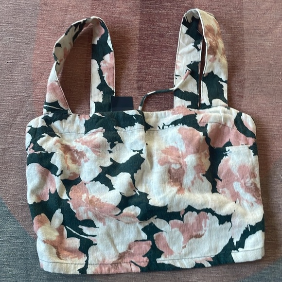 NWT Abercrombie & Fitch Linen Floral Crop Top - Picture 5 of 8